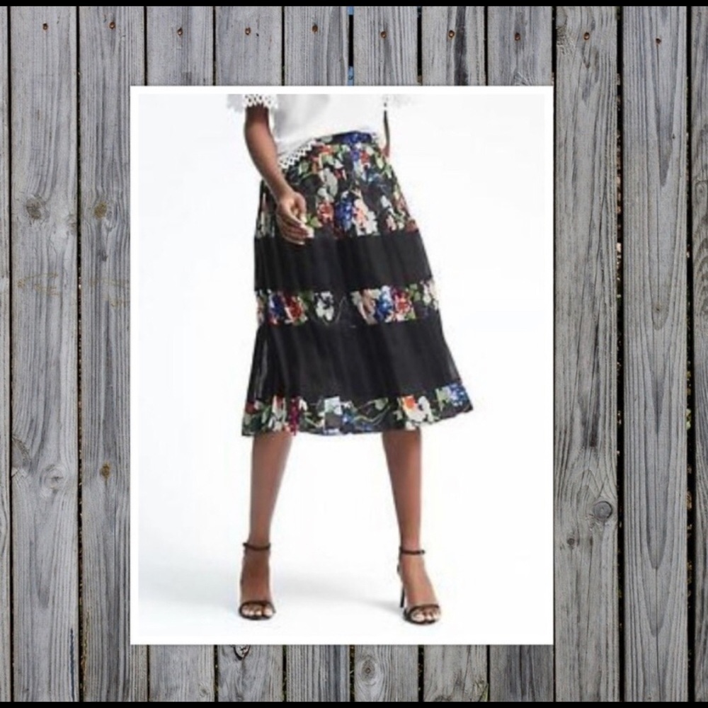 Banana Republic floral a-line skirt w/ mesh detail